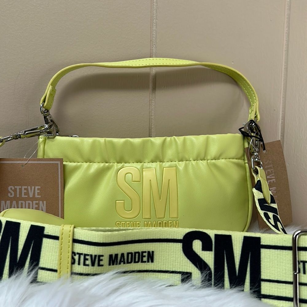 Steve Madden (BCARMELA) Crossbody/Wristlet Trendy Bag - Lime